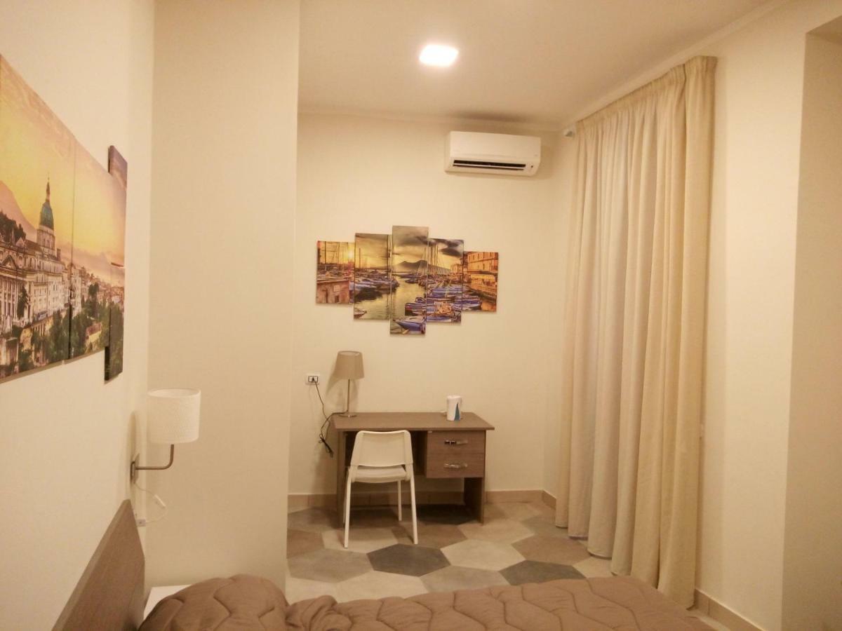 B&B La Dimora Del Conte Naples Extérieur photo