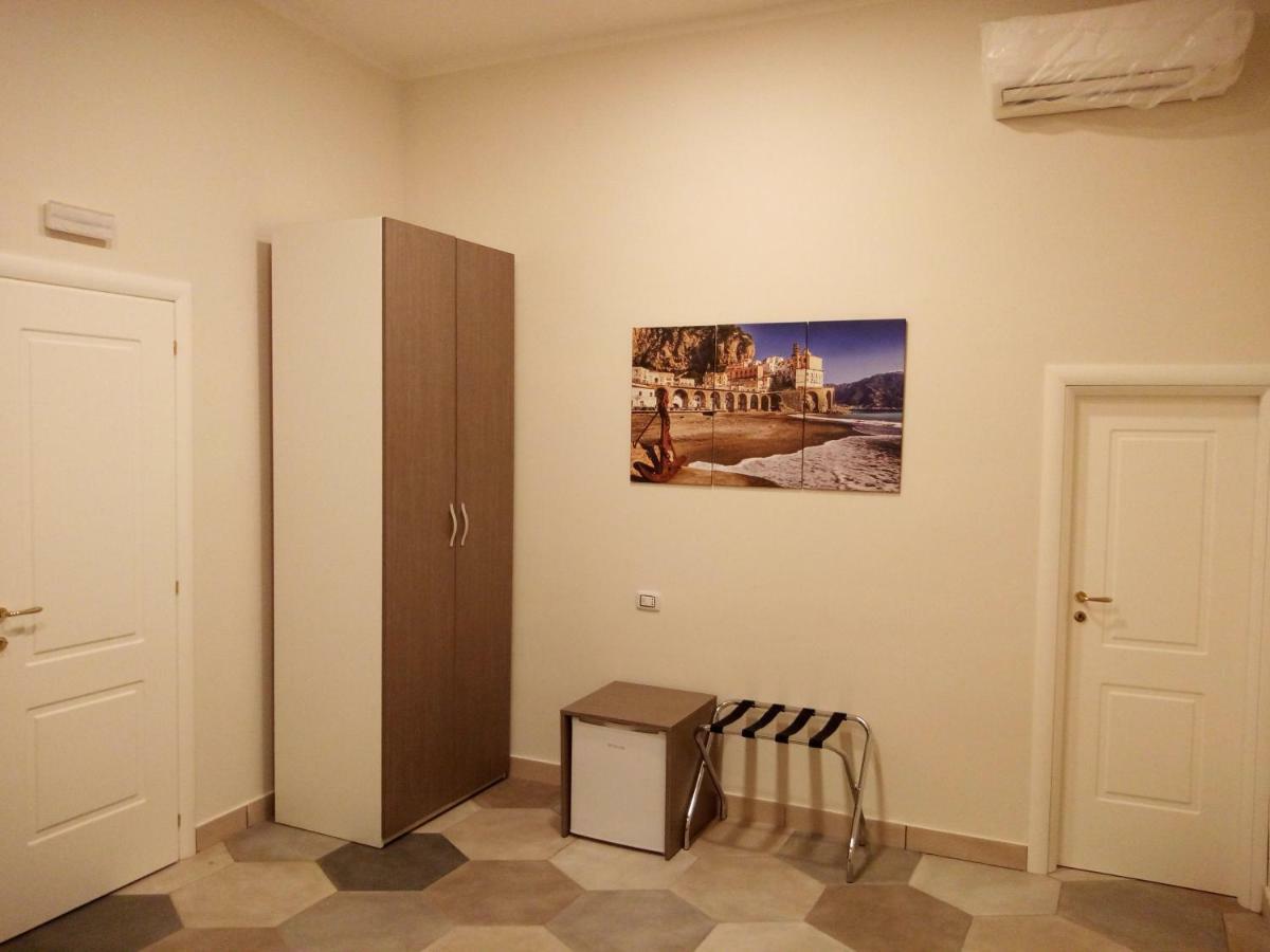 B&B La Dimora Del Conte Naples Extérieur photo