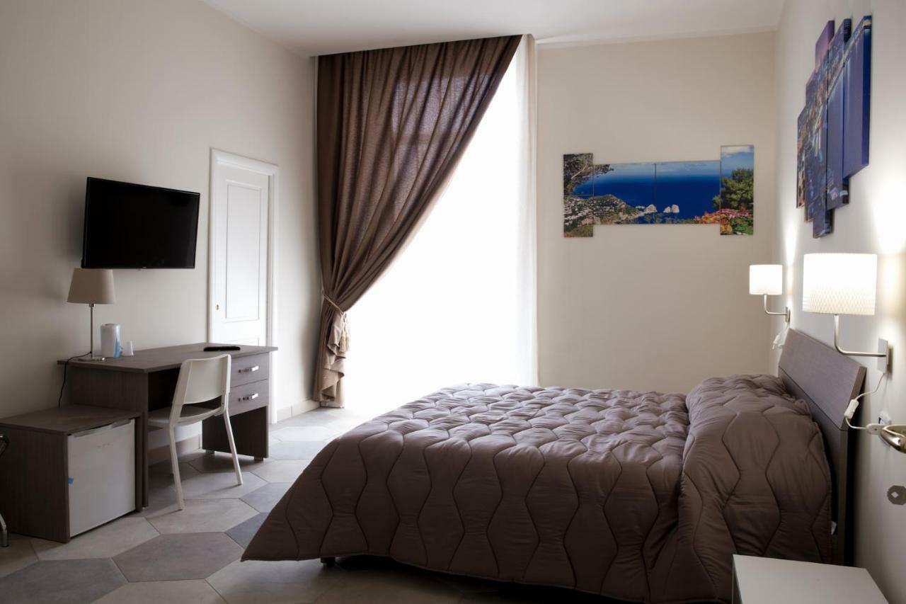 B&B La Dimora Del Conte Naples Extérieur photo