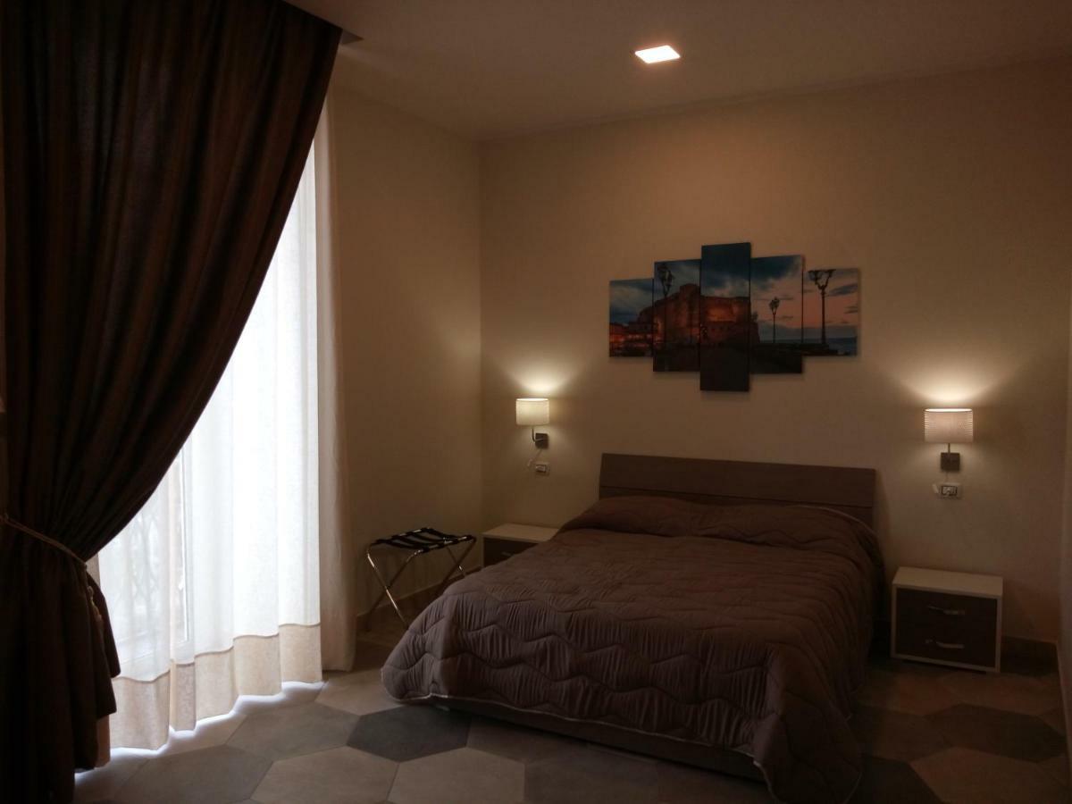 B&B La Dimora Del Conte Naples Extérieur photo