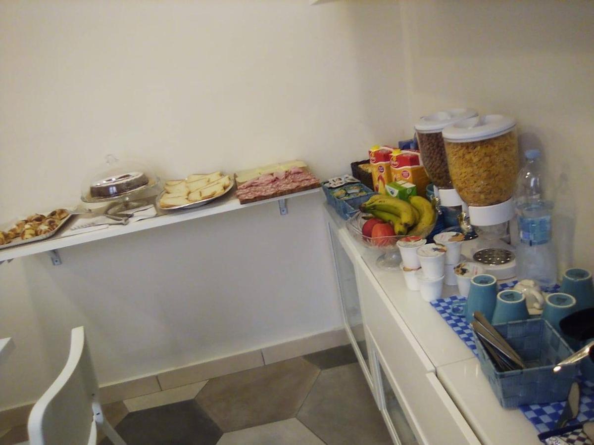 B&B La Dimora Del Conte Naples Extérieur photo